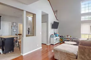 966 Mesa Dr, Lake in the Hills, IL 60156 - Photo 8