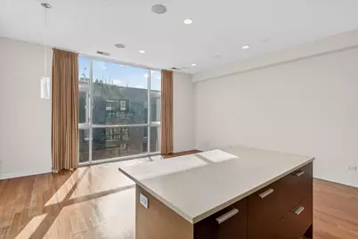 1550 W Cornelia Avenue #401, Chicago, IL 60657 - Photo 10