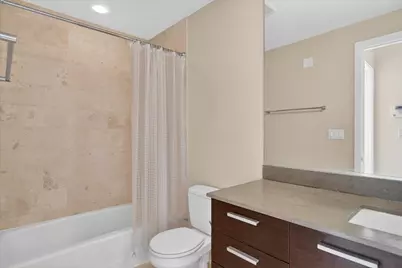 1550 W Cornelia Avenue #401, Chicago, IL 60657 - Photo 22