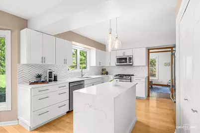 7N002 Glenview Drive, Saint Charles, IL 60175 - Photo 8