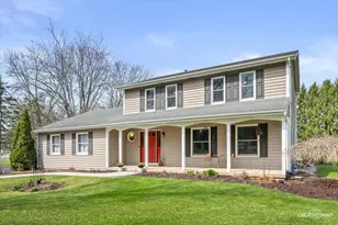 7N002 Glenview Dr, Saint Charles, IL 60175 - Photo 2