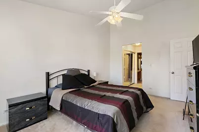 323 Green Knoll Lane #323, Streamwood, IL 60107 - Photo 14