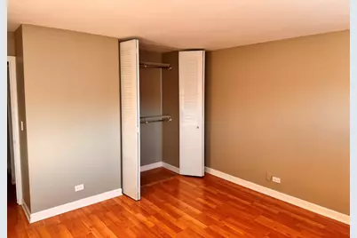 2212 Country Club Drive #6, Woodridge, IL 60517 - Photo 10