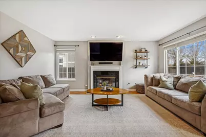 6 Morningside Court, Lake in the Hills, IL 60156 - Photo 6