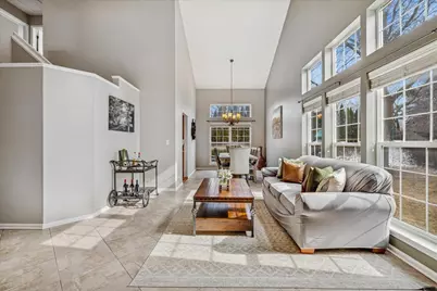 6 Morningside Court, Lake in the Hills, IL 60156 - Photo 4