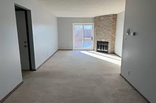 1010 Arlene Ct, Bloomington, IL 61701 - Photo 6