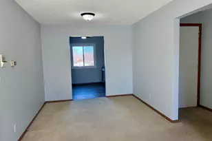 1010 Arlene Ct, Bloomington, IL 61701 - Photo 8