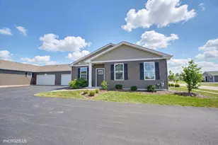 2274 Cypress Ct, Wonder Lake, IL 60097 - Photo 4