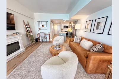 175 E Delaware Place #5808, Chicago, IL 60611 - Photo 4