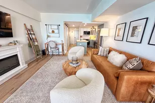 175 E Delaware Pl, Chicago, IL 60611 - Photo 4