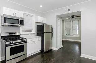 2049 W Coulter St, Chicago, IL 60608 - Photo 4