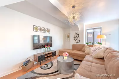 345 N Canal Street #404, Chicago, IL 60606 - Photo 2