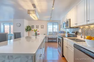 345 N Canal St, Chicago, IL 60606 - Photo 12