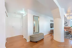 345 N Canal St, Chicago, IL 60606 - Photo 8