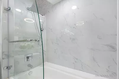 345 N Canal Street #404, Chicago, IL 60606 - Photo 22