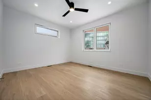 1124 W Addison St, Chicago, IL 60613 - Photo 30