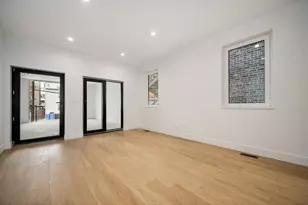 1124 W Addison St, Chicago, IL 60613 - Photo 10