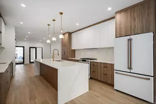 1124 W Addison St, Chicago, IL 60613 - Photo 6