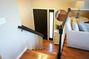 647 Johnson Ave, Frankfort, IL 60423 - Photo 2