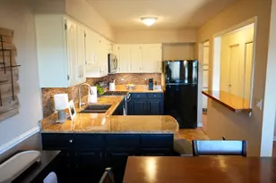 647 Johnson Ave, Frankfort, IL 60423 - Photo 8