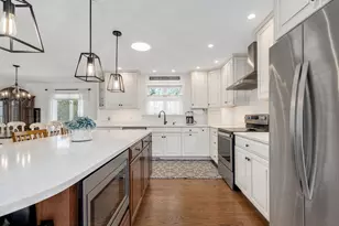 3N010 Woodview Dr, West Chicago, IL 60185 - Photo 12