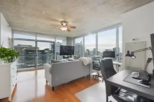 611 S Wells St, Chicago, IL 60607 - Photo 2