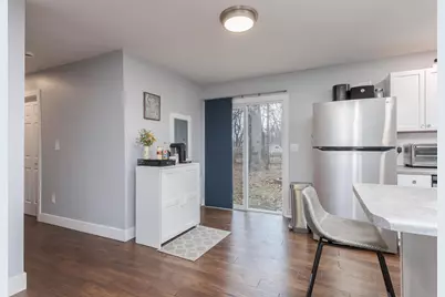 221 Meadowbrook Drive, Bloomington, IL 61701 - Photo 12