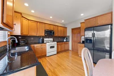 524 Sudbury Circle, Oswego, IL 60543 - Photo 8