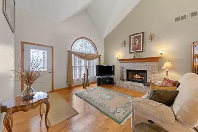 524 Sudbury Circle, Oswego, IL 60543 - Photo 4