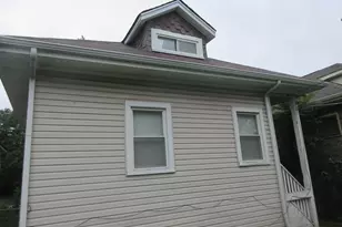 9417 S Racine Ave, Chicago, IL 60620 - Photo 2