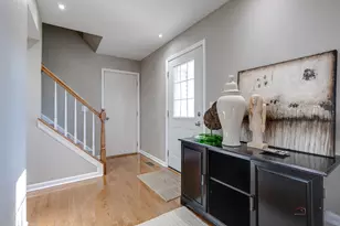 6291 Eagle Ridge Dr, Gurnee, IL 60031 - Photo 8