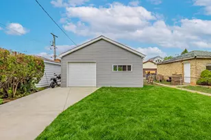 2336 Oak Park Ave, Berwyn, IL 60402 - Photo 40