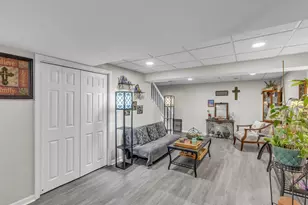 6930 Bennington Dr, Gurnee, IL 60031 - Photo 32