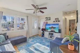 1328 Teakwood Ln, Crystal Lake, IL 60014 - Photo 6