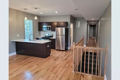 523 W 65th Place, Chicago, IL 60621 - Photo 2