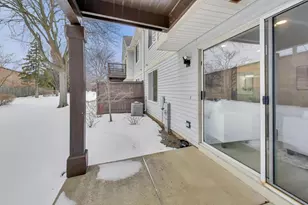 2654 S Embers Ln S, Arlington Heights, IL 60005 - Photo 30