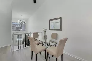 2654 S Embers Ln S, Arlington Heights, IL 60005 - Photo 8