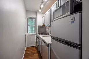 1140 N La Salle Dr, Chicago, IL 60610 - Photo 6