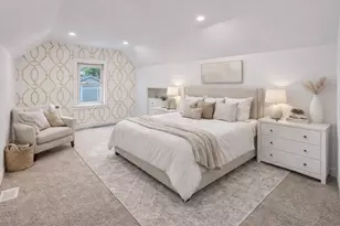 3019 W Lincoln Rd, McHenry, IL 60051 - Photo 2