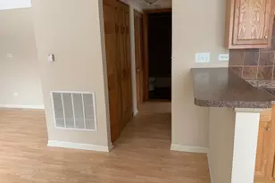 6616 104th Pl, Chicago Ridge, IL 60415 - Photo 4