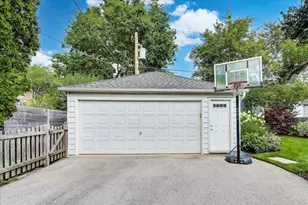 2026 Greenwood Ave, Wilmette, IL 60091 - Photo 28