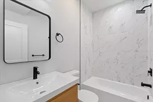 4539 S Evans Ave, Chicago, IL 60653 - Photo 12