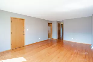 7840 Cronin Ave, Justice, IL 60458 - Photo 8