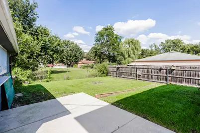 7840 Cronin Avenue #2, Justice, IL 60458 - Photo 4