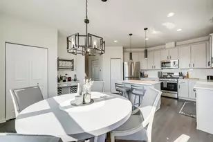 3S530 Cambridge Ct, Warrenville, IL 60555 - Photo 6