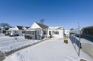 817 W Madison St, Pontiac, IL 61764 - Photo 38