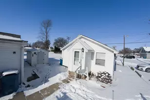 817 W Madison St, Pontiac, IL 61764 - Photo 40
