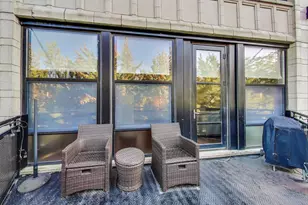 1001 W 15th St, Chicago, IL 60608 - Photo 20