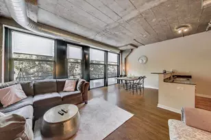 1001 W 15th St, Chicago, IL 60608 - Photo 4