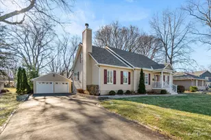 1140 Morton St, Batavia, IL 60510 - Photo 2